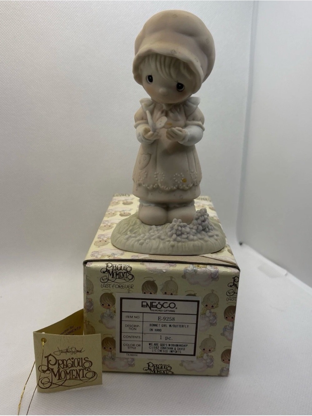 Enesco Precious Moments Girl Figurine - Cream, Beige, White